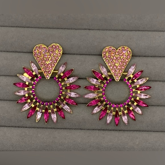 💗 Heart Sunburst Stud Earrings - Picture 8 of 10